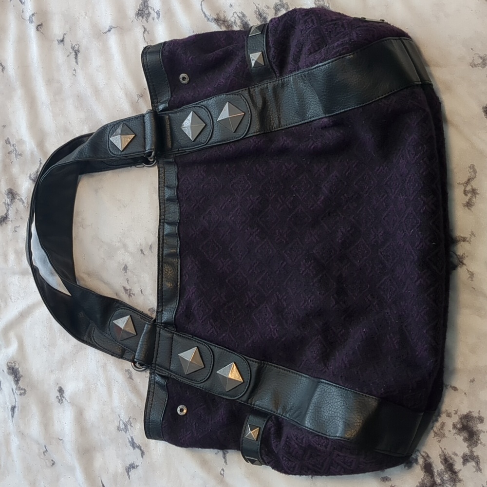 Loungefly xl weekender shoulder bag - Picture 9 of 9
